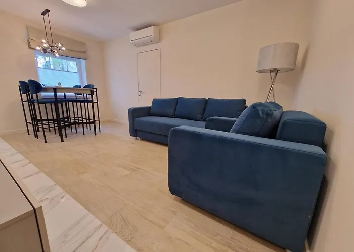 Modern Best Located One Bed Flat Max 3 Person Included Kids No Bicycle Space