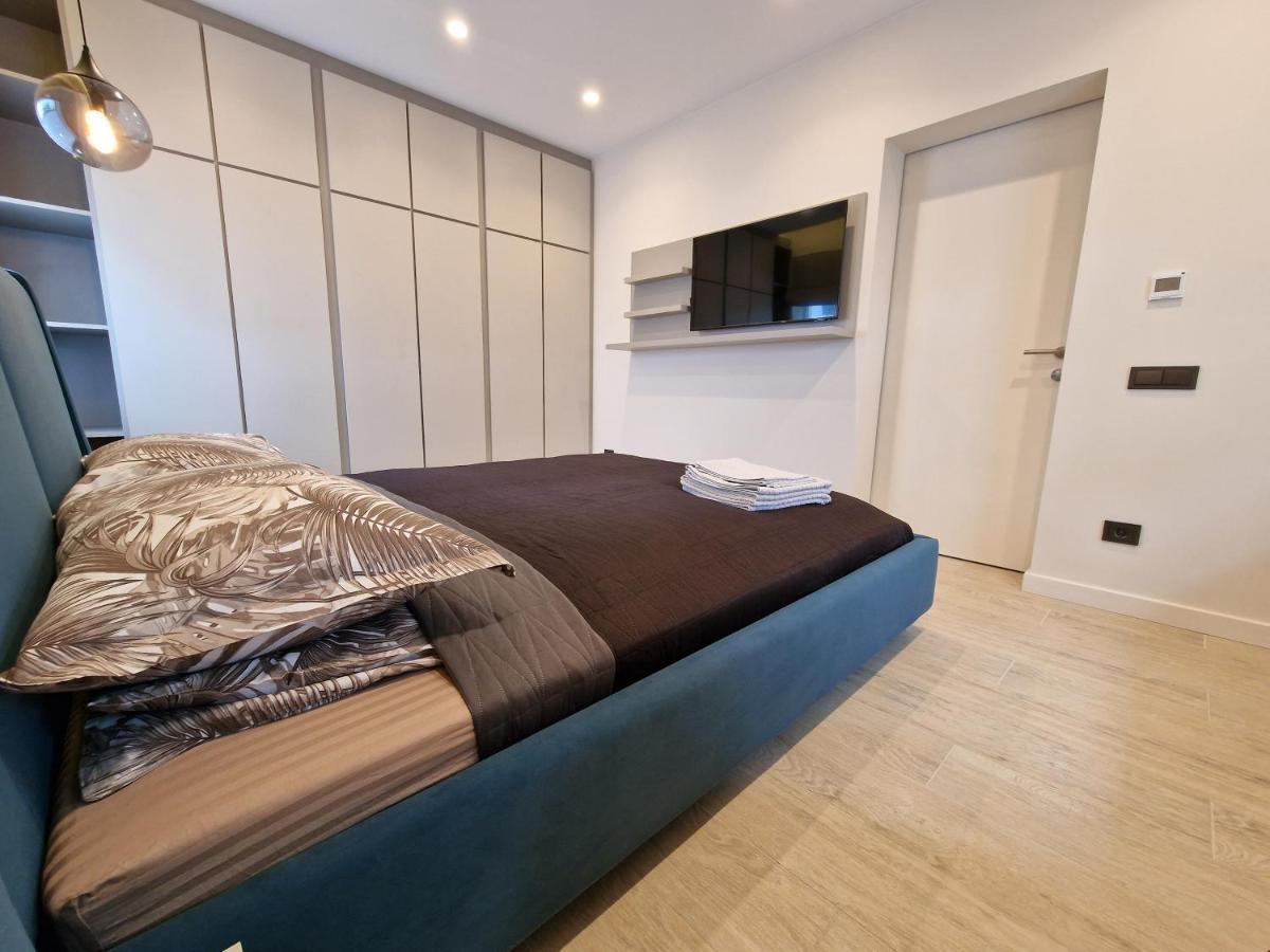 Modern Located One Bed Flat Max 3 Person Included Kids No Bicycle Space